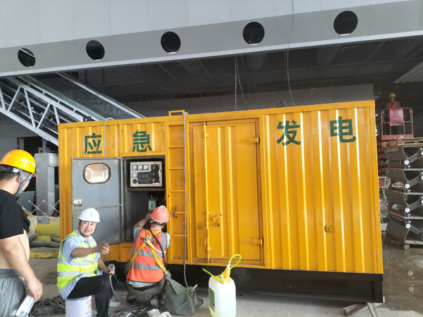 南召怎样判断空气滤清器是否需要更换？